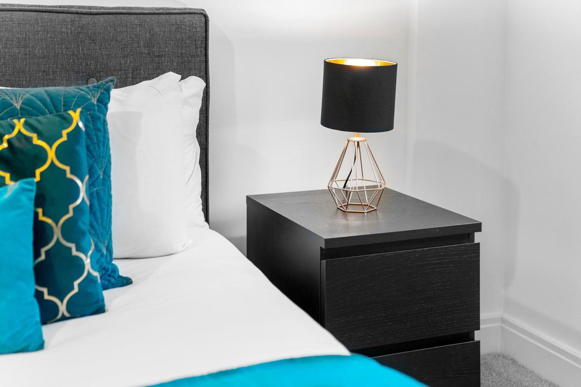 New Luxe Apartment - Secure Parking - Birmingham City Centre - Netflix - Wifi - Top Rated - 54M Екстериор снимка